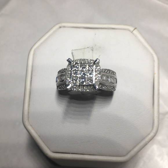 10K white gold stamped diamonds engagement ring